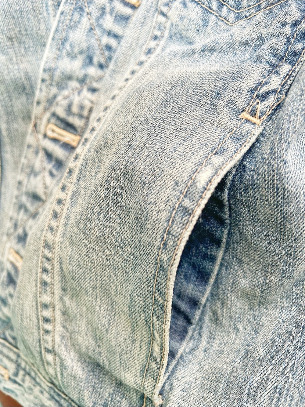 Madewell Light Blue Washed Denim Jacket - Picture 9 of 9